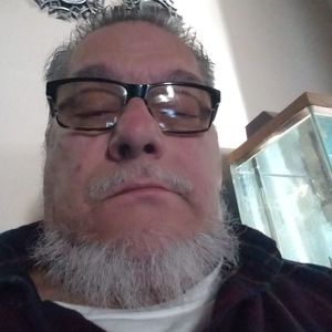 Meet your Posher, Lawrence